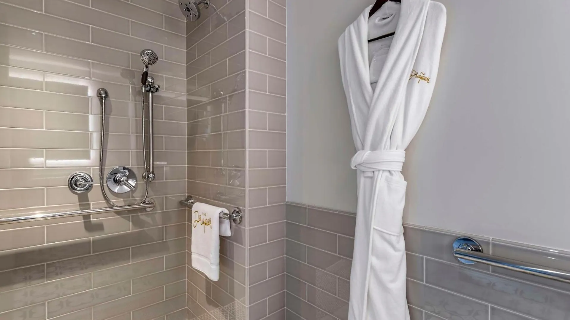 ホテル The Draper New York, Tapestry Collection By Hilton